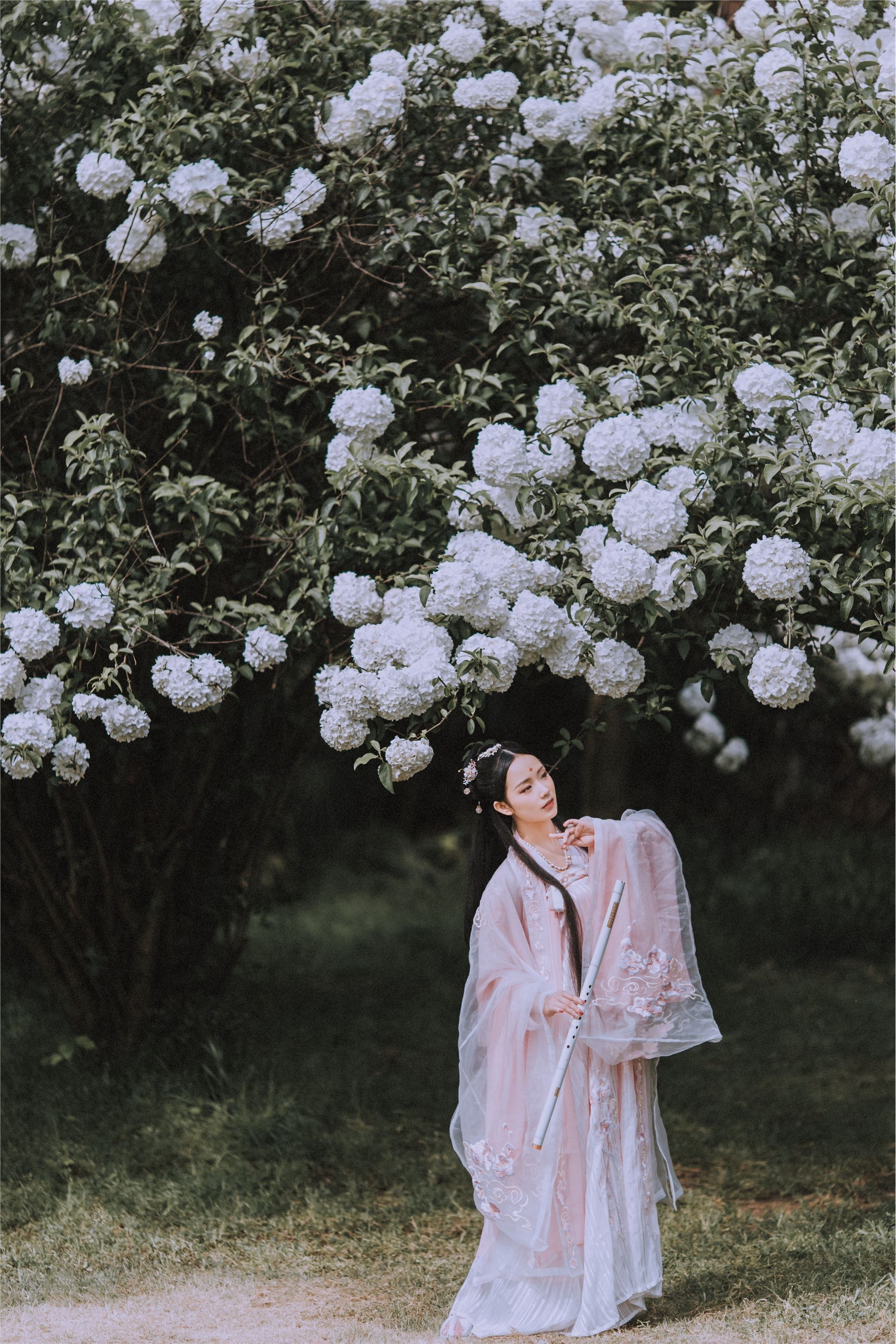 YITUYU艺图语 2021.09.02 满袖春 Seven